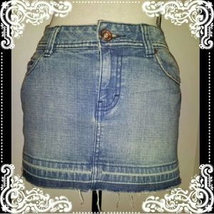 Distress denim skirt